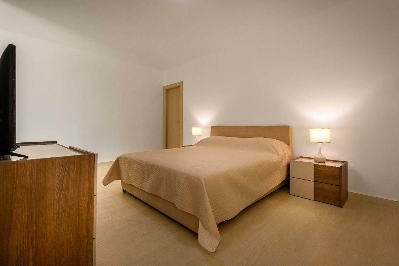 Adria Lux Apartments Sveti Stefan Будва Экстерьер фото