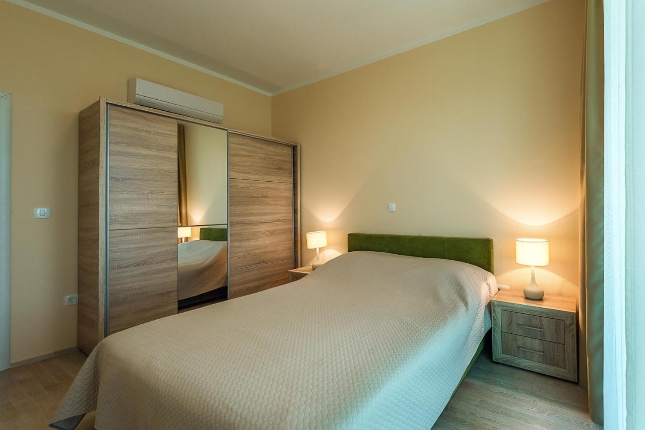 Adria Lux Apartments Sveti Stefan Будва Экстерьер фото